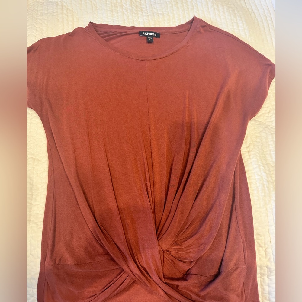 Express Top - Picture 3 of 5